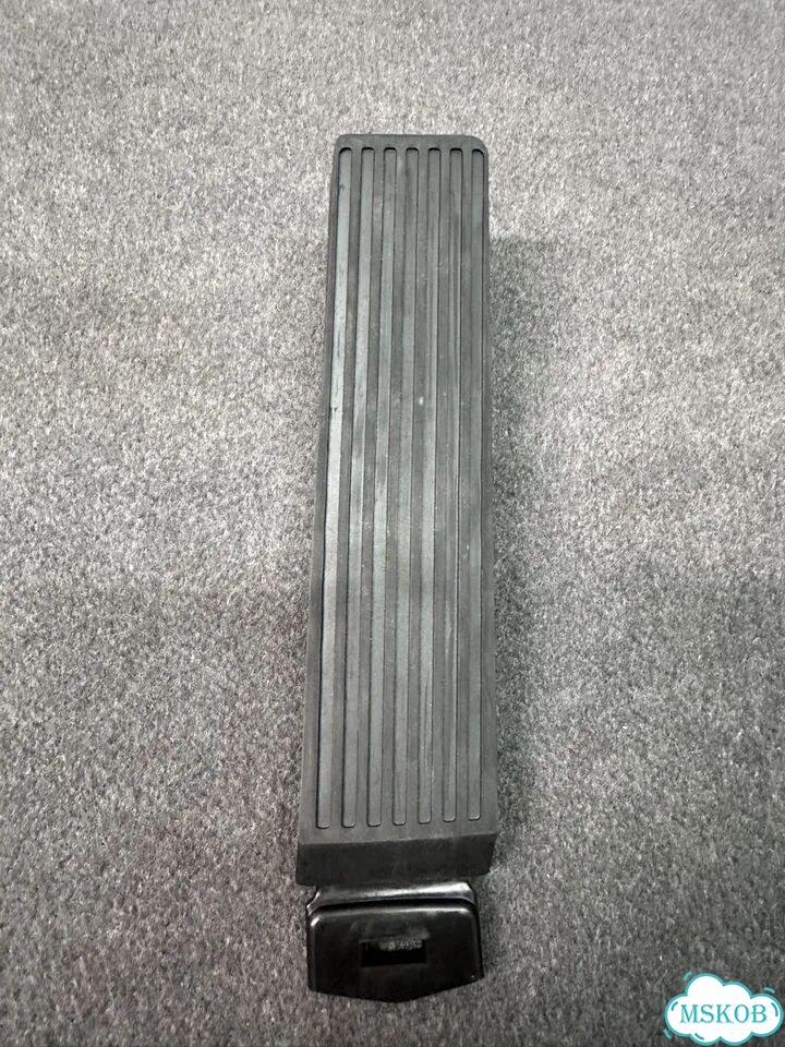 Mercedes W124 W126 W201 пелаль газа фото 2