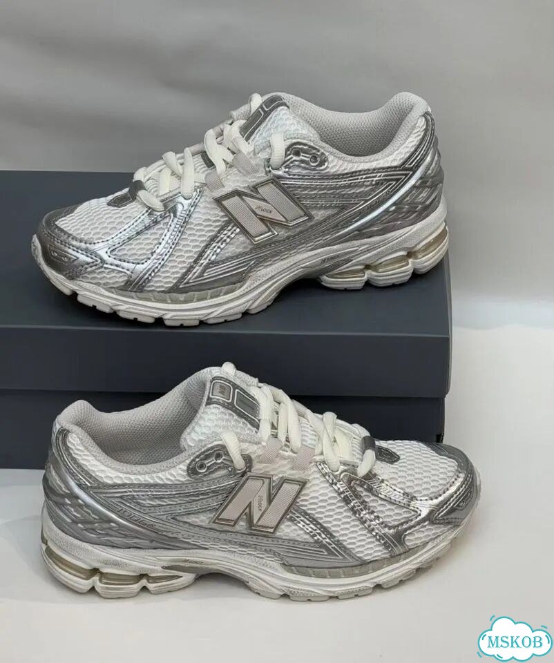 New Balance 1906R Silver Metallic оригинал фото 2