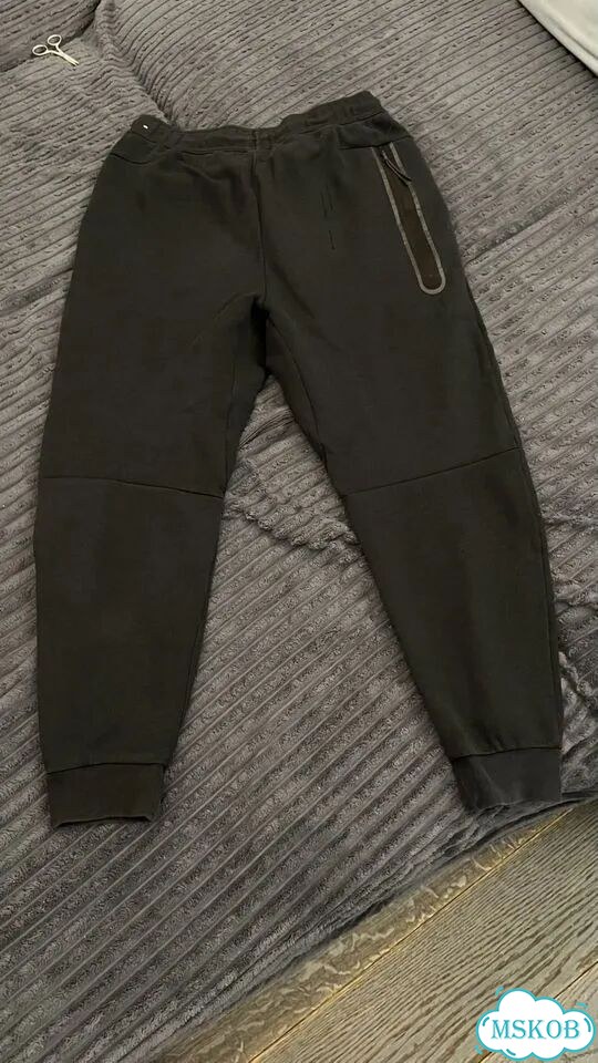 Спортивные штаны Nike tech fleece фото 2