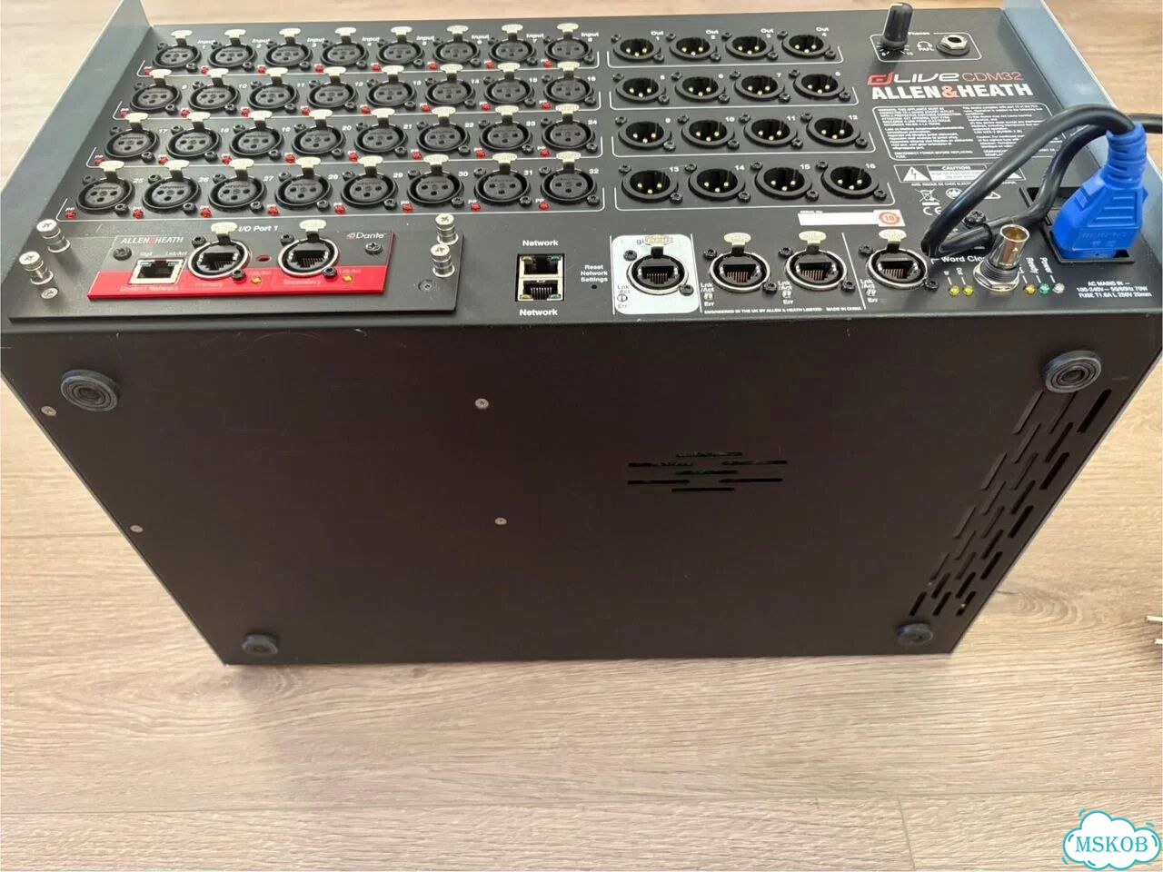 Цифровой микшерный пульт Allen Heath CDM32 Dante64 фото 2