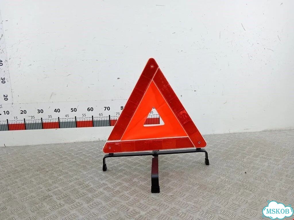 Знак аварийной остановки Seat Toledo 2 фото 4