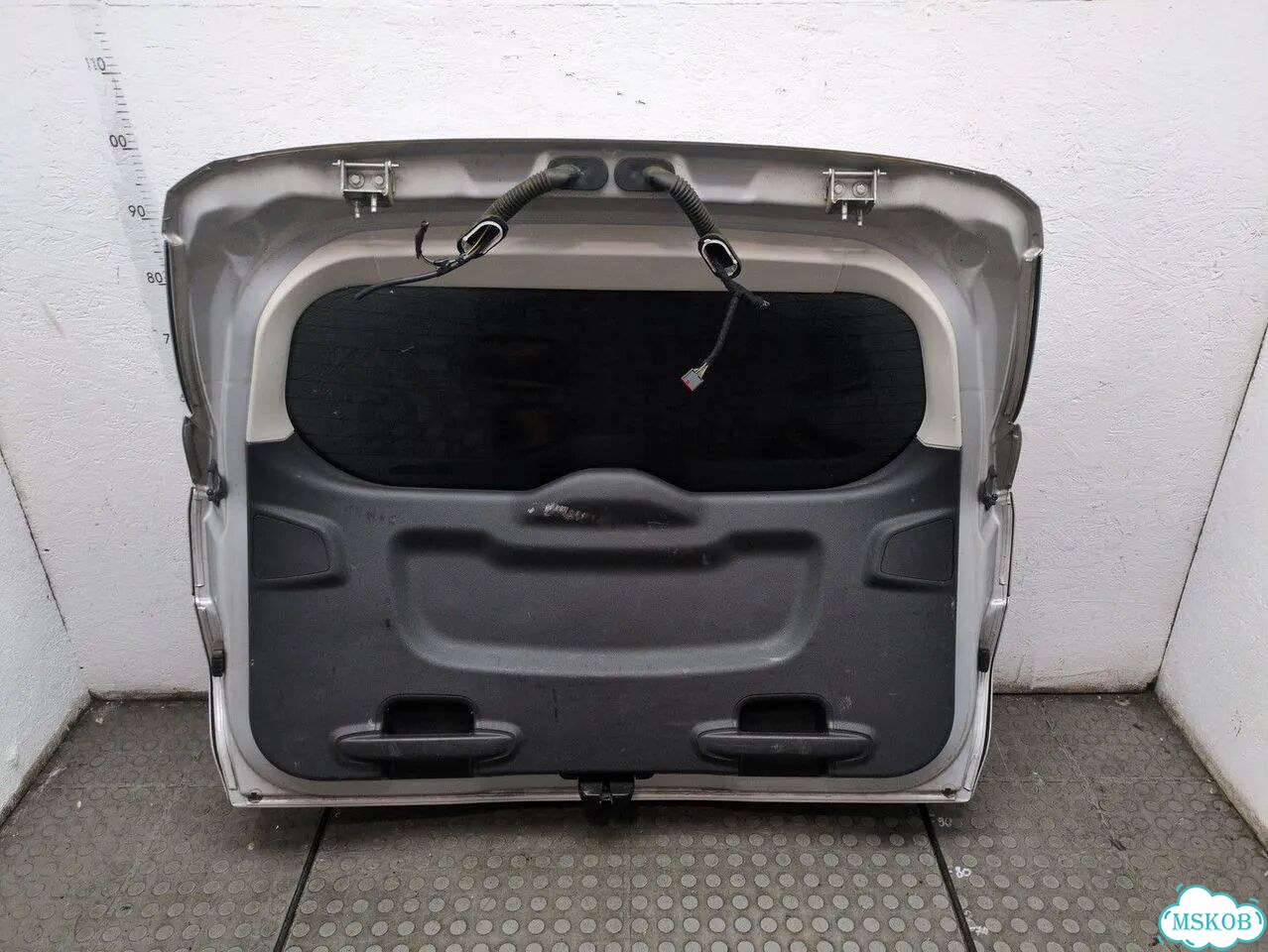 Крышка багажника Ford Focus 3 фото 11