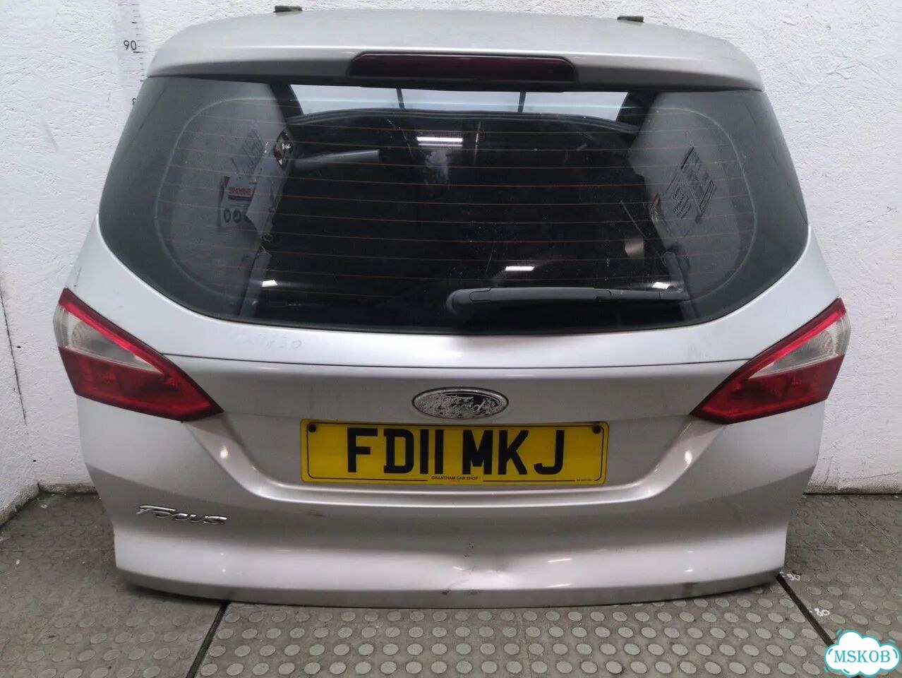Крышка багажника Ford Focus 3 фото 4
