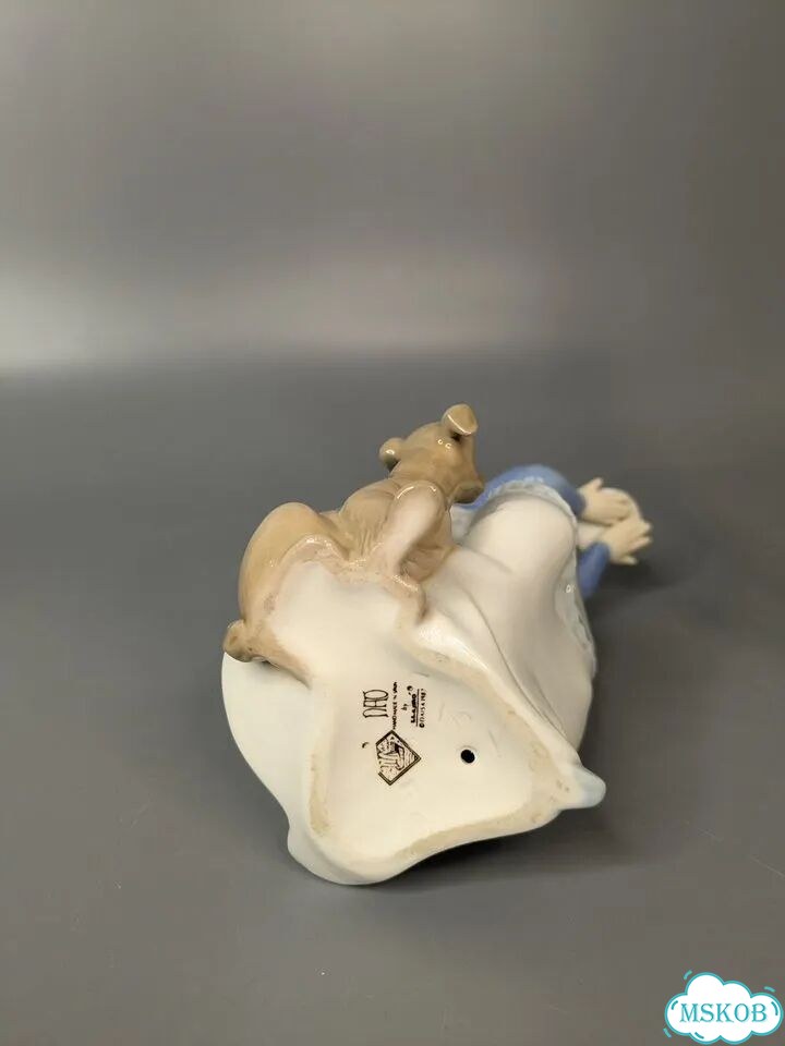 Статуэтка Девочка с тортом от Lladro фото 6