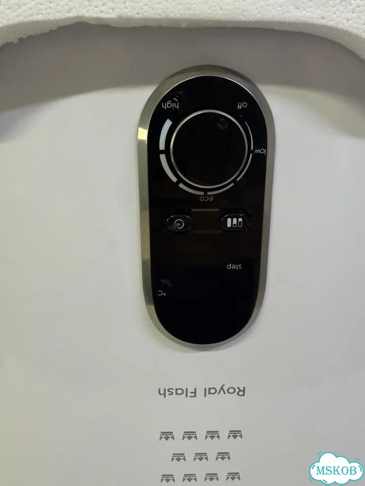 Водонагреватель Electrolux EWH 30 Royal Flash фото 2