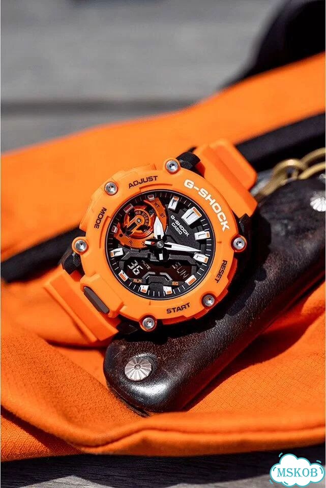 Японские наручные часы Casio G-shock GA-2200M-4A фото 1