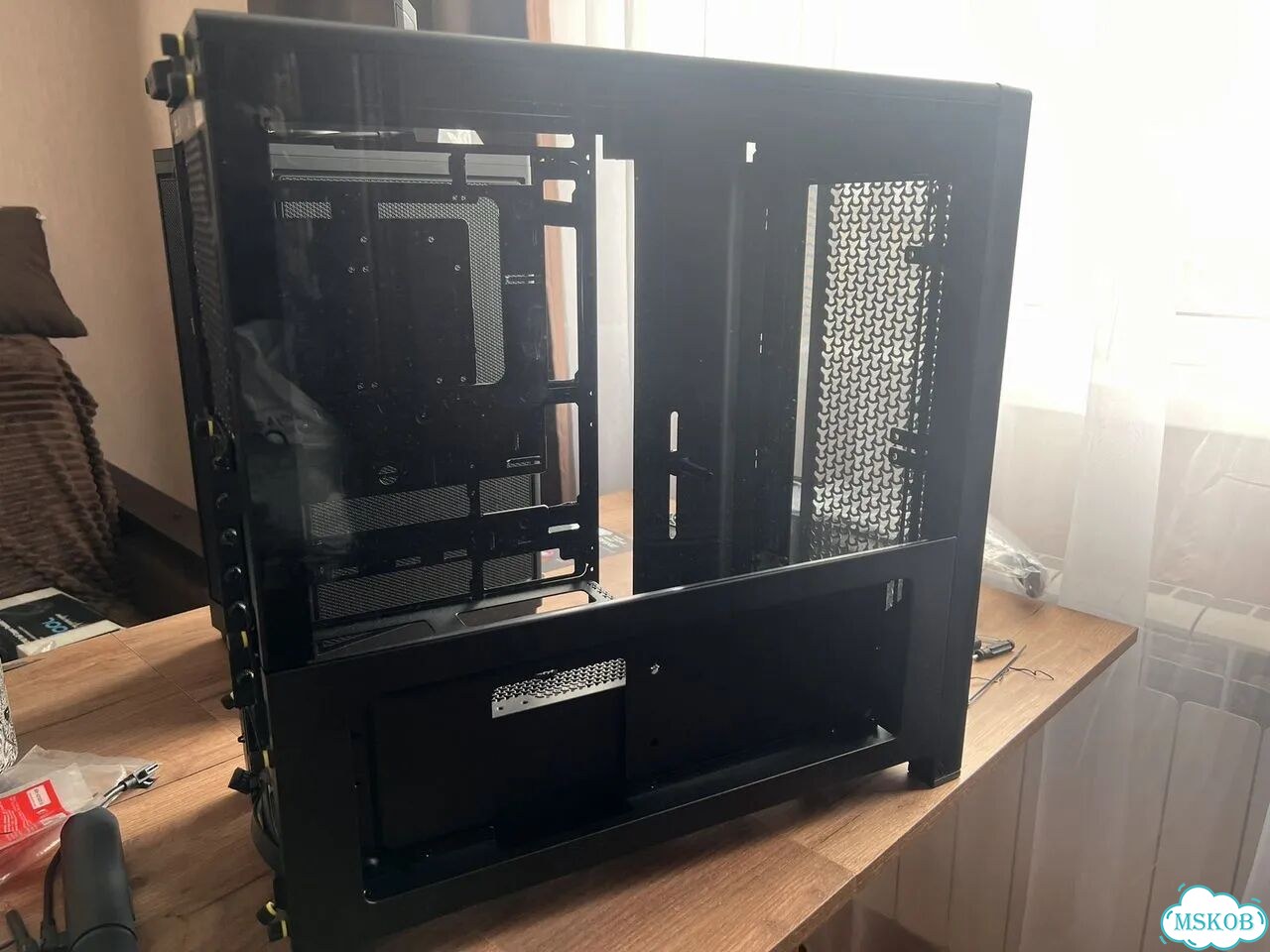 Корпус Corsair frame 4000D LCD фото 1