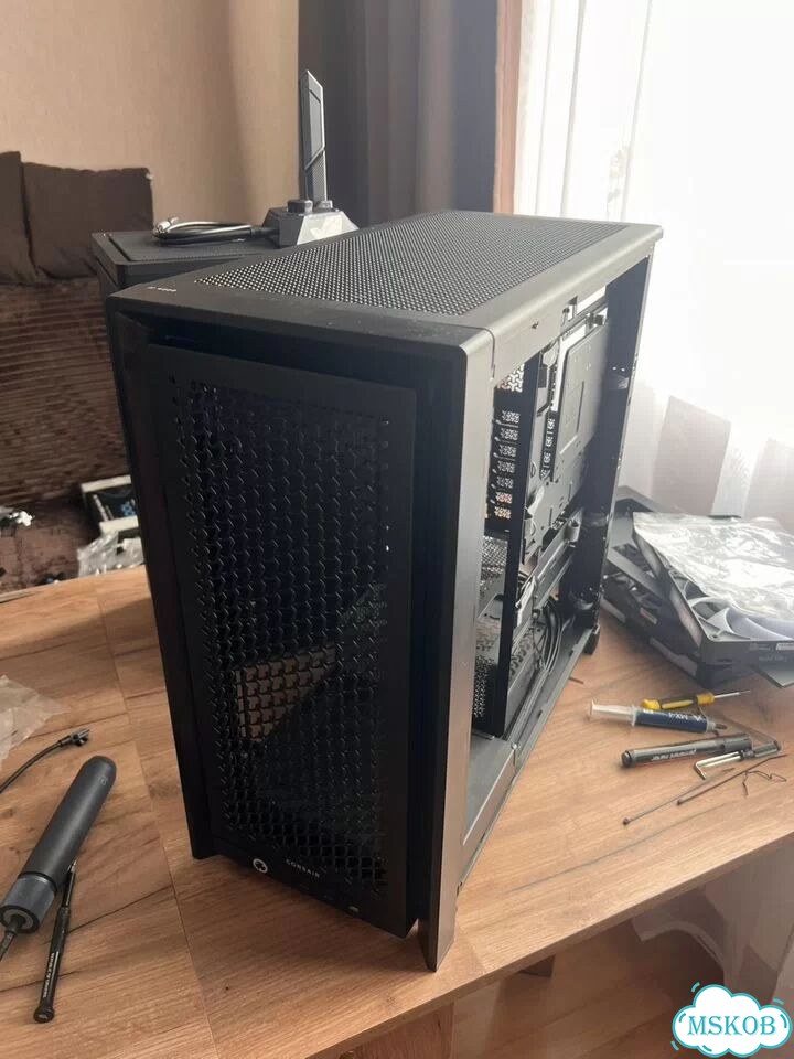 Корпус Corsair frame 4000D LCD фото 4