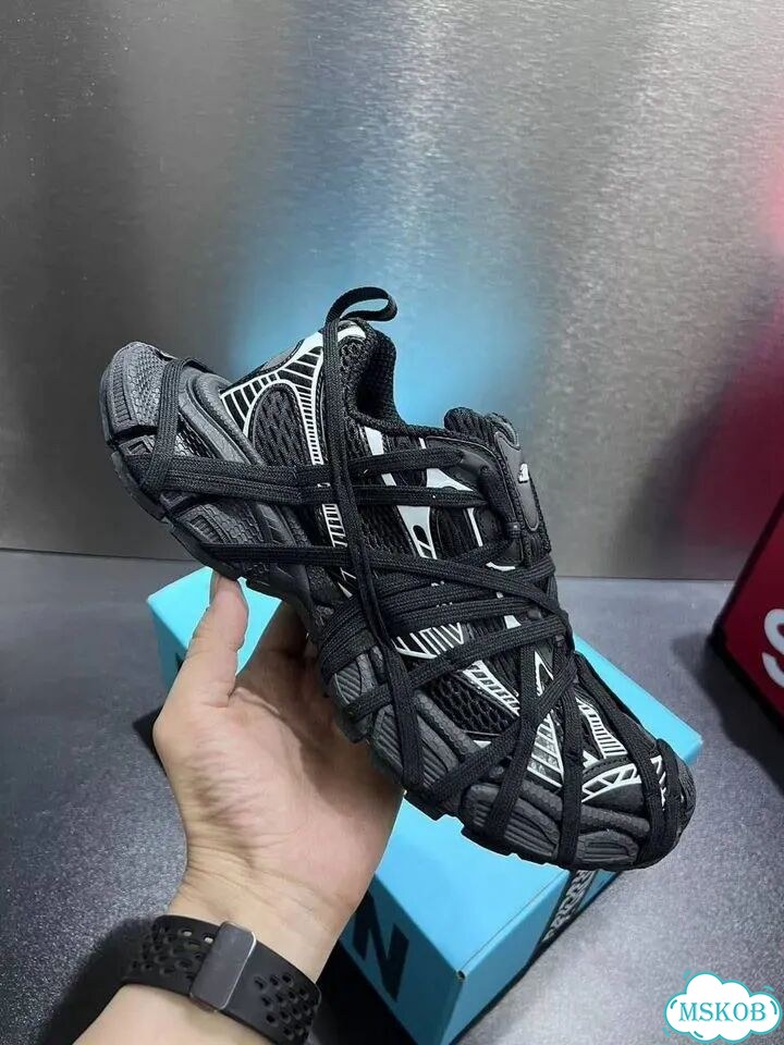 Кроссовки женские Balenciaga фото 4