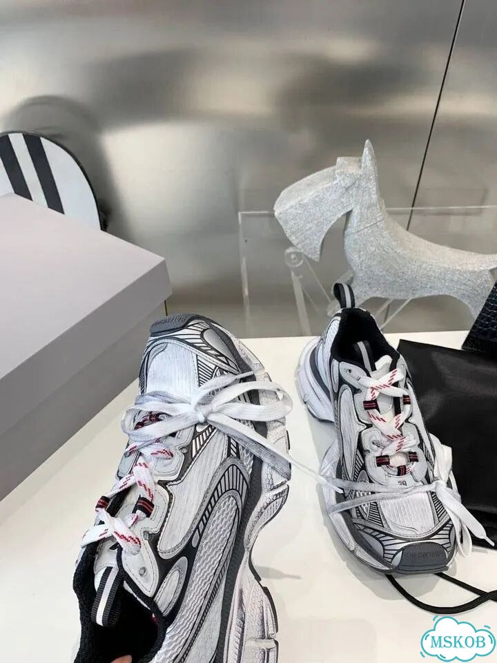 Кроссовки женские Balenciaga фото 9