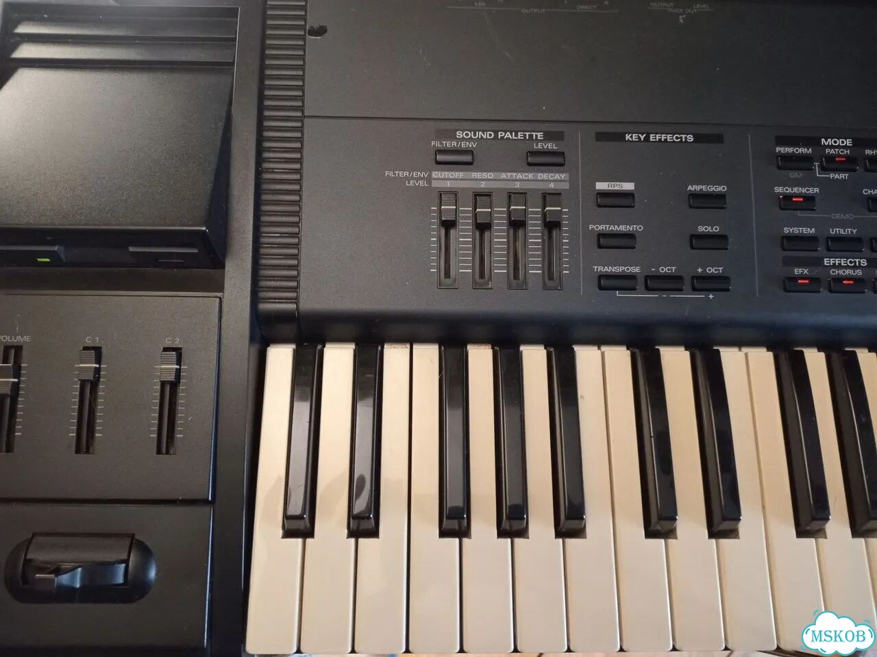 Roland XP60 фото 3