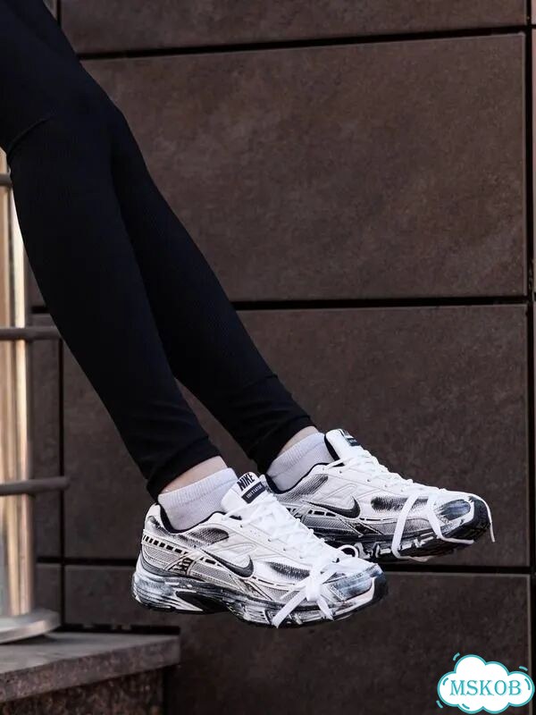 Кроссовки Nike Initiator Custom Бело-Черные фото 3