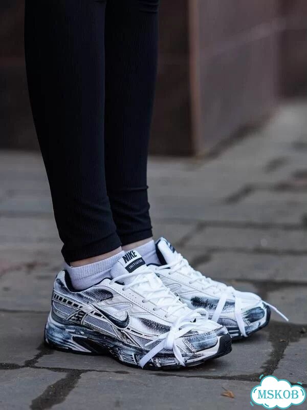 Кроссовки Nike Initiator Custom Бело-Черные фото 5