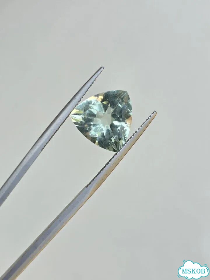 Натуральный зелёный флюорит 8.56 Ct фото 3