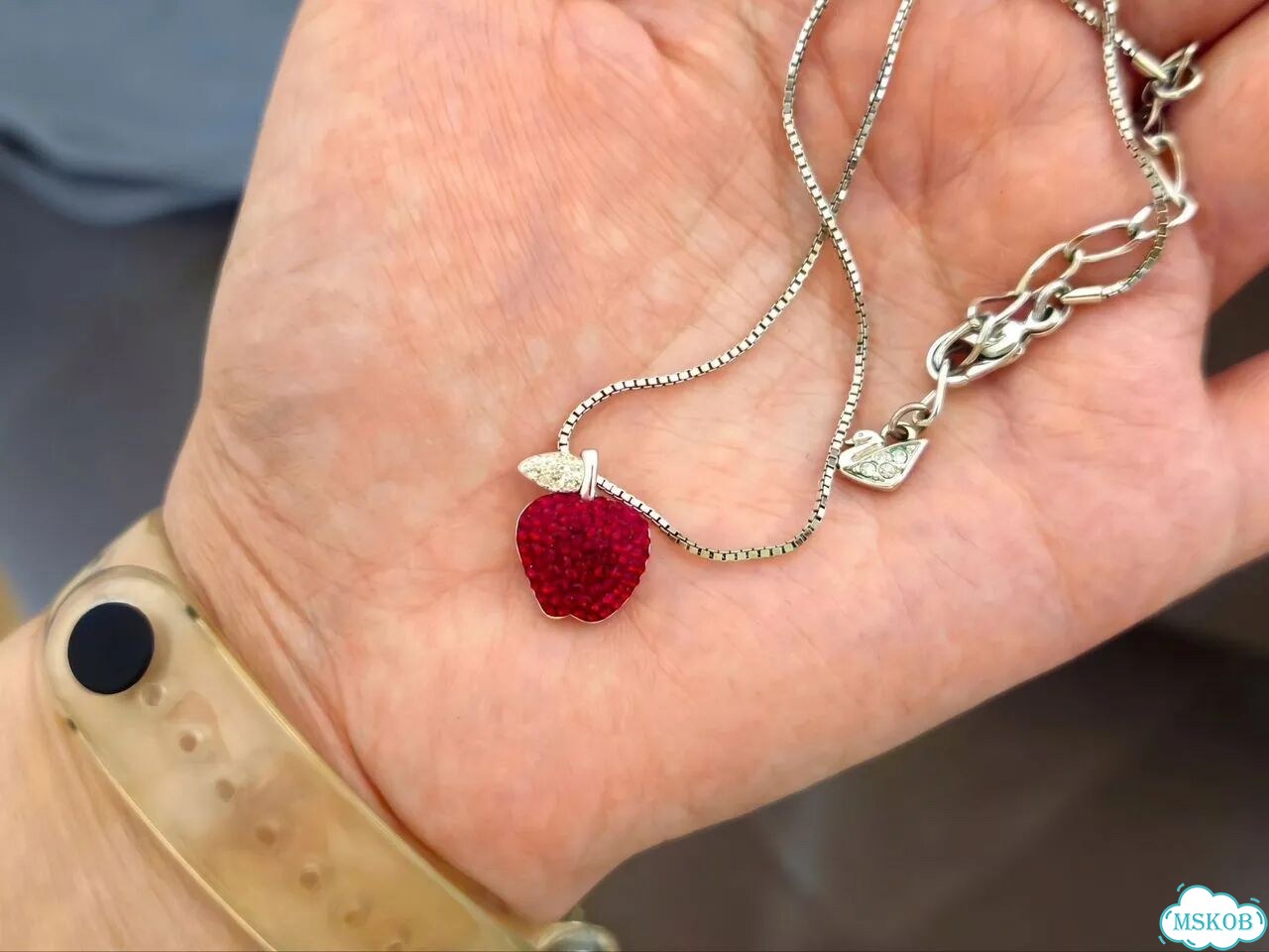 Подвеска с кулоном Swarovski красное яблоко фото 3