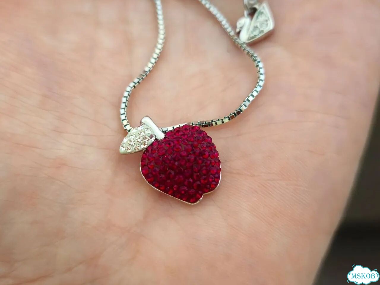 Подвеска с кулоном Swarovski красное яблоко фото 4