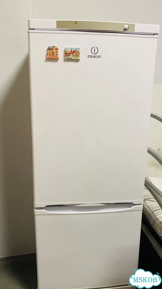 Холодильник indesit бу фото 1