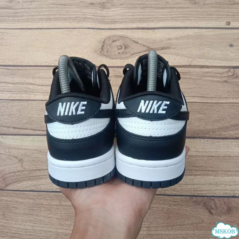 Nike Dunk Low чёрно-белые фото 2