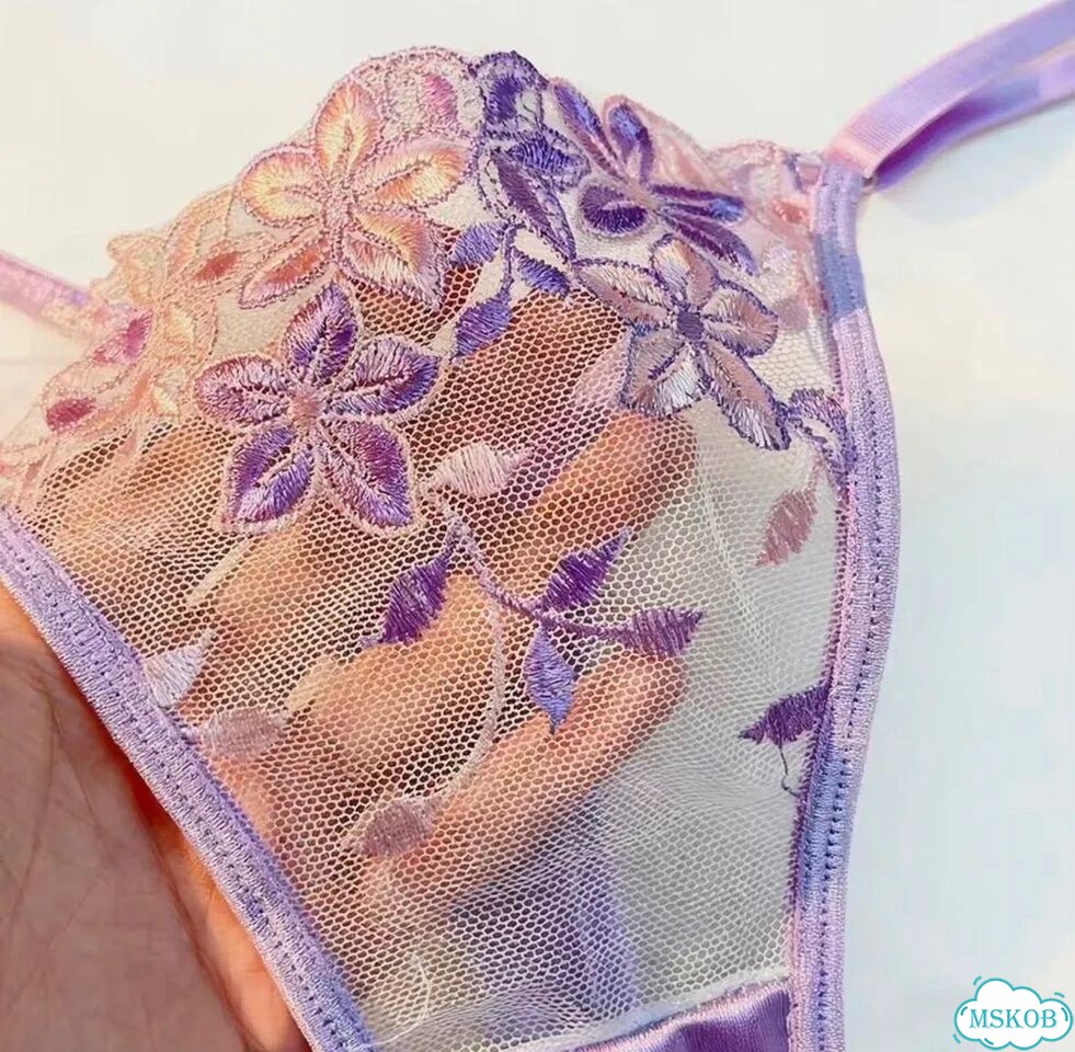 Комплект нижнего белья victoria secret трусы + лиф фото 1