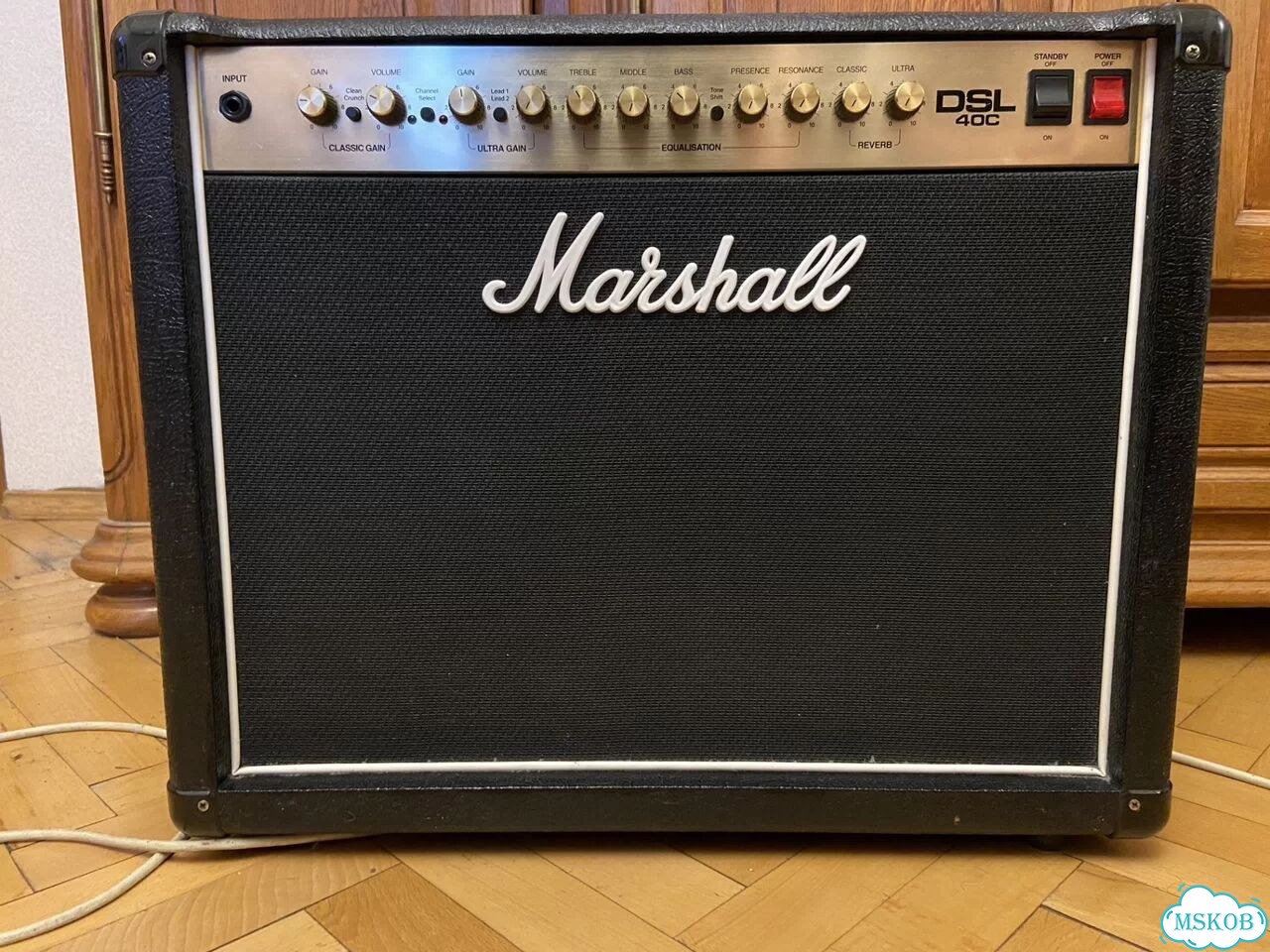 Гитарный комбоусилитель marshall DSL 40C фото 2
