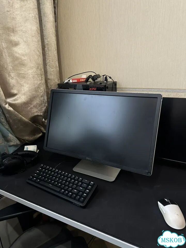 Монитор фото 1