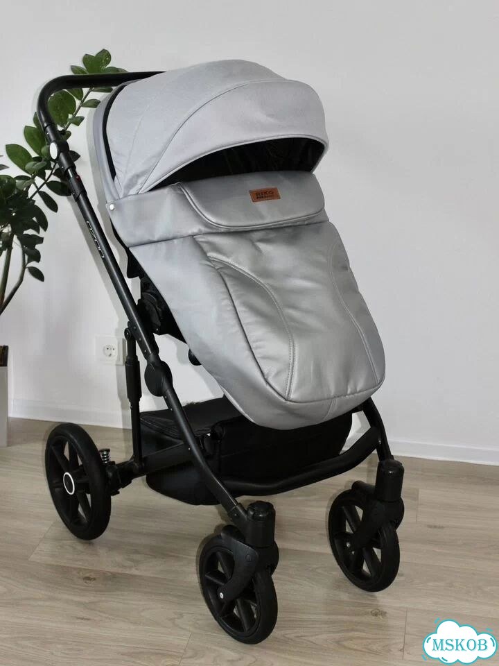Коляска Riko Basic Ozon 2в1 в идеальном состоянии фото 8