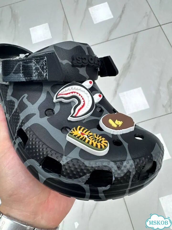 Летние тапочки Bape фото 2