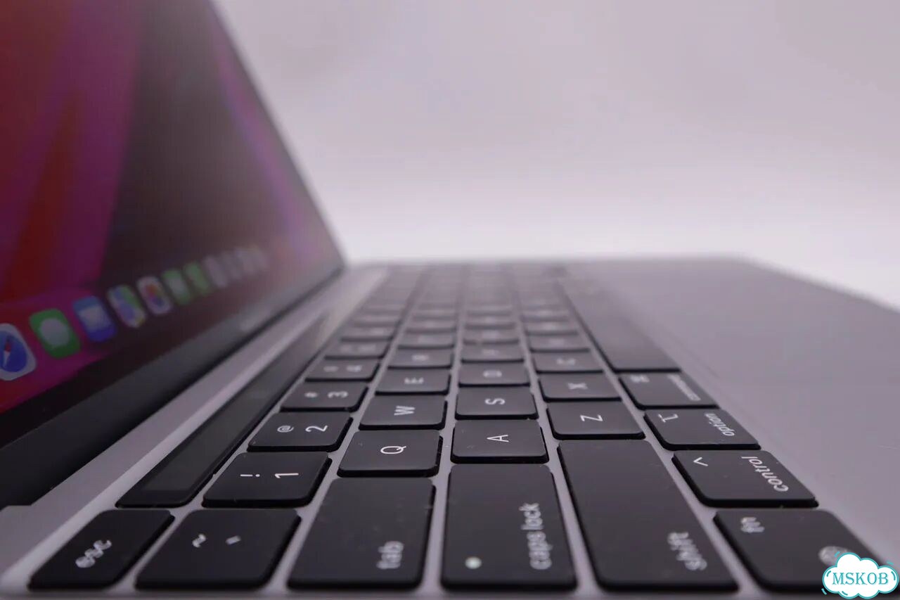 MacBook Pro 13 m1 8gb 512gb фото 6