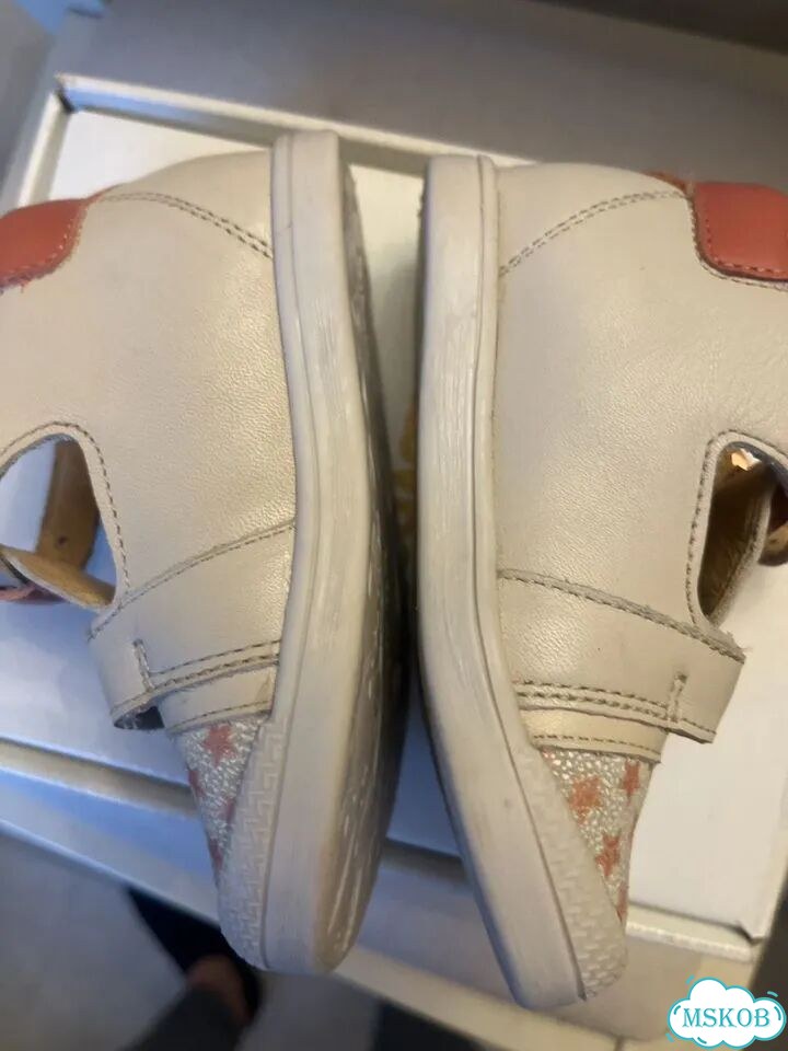 BabyBotte туфельки открытые новые 22 фото 6