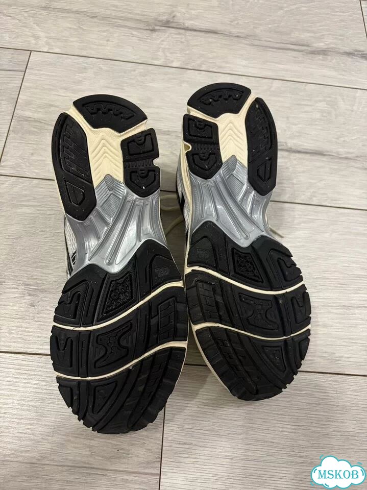 Кроссовки asics мужские фото 4