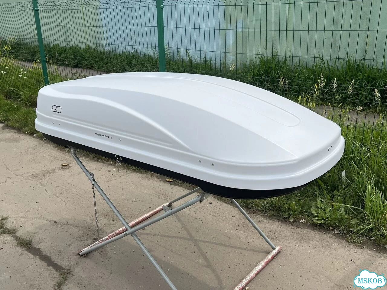 Автобокс Магнум 390 белый карбон (новый) фото 2