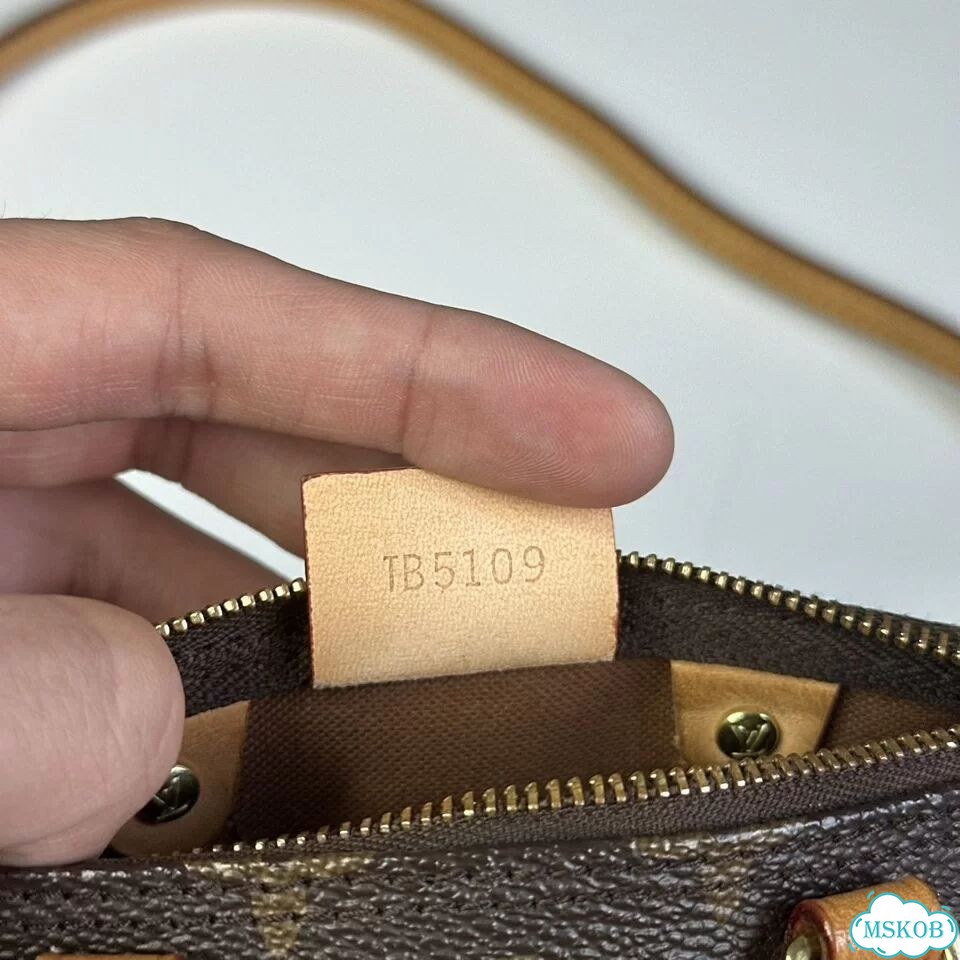 Сумка Louis Vuitton оригинал фото 8
