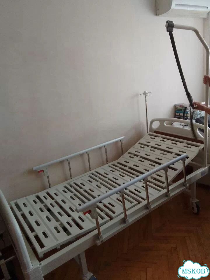 Медицинский кровать для лежачих больных людей фото 4