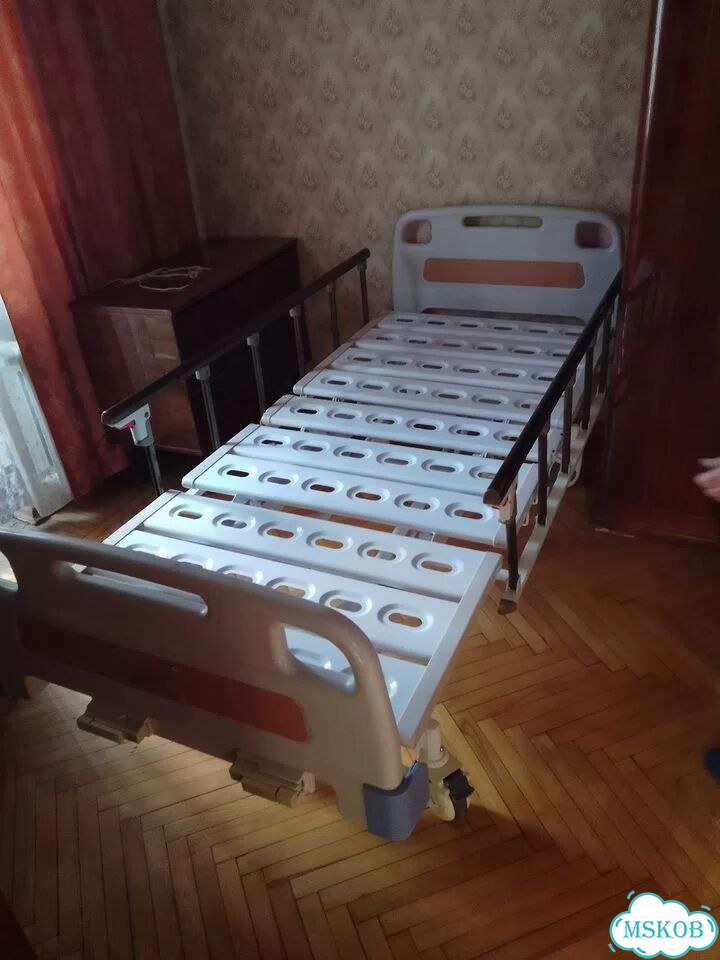 Медицинский кровать для лежачих больных людей фото 5