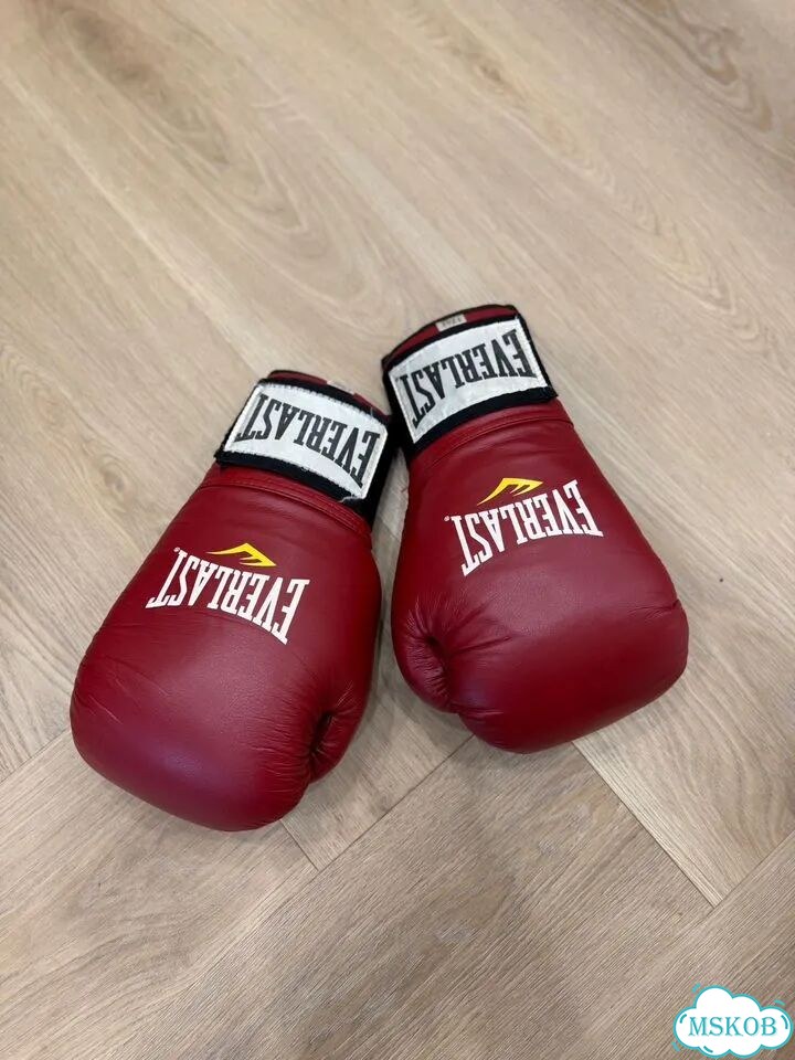 Боксерские перчатки 12 oz everlast фото 2