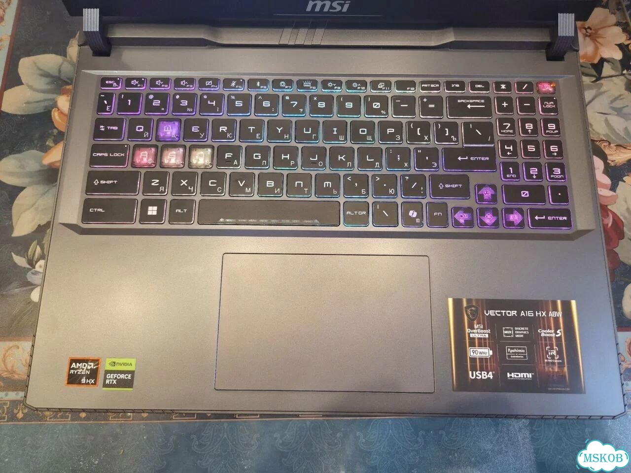Игровой ноутбук MSI Vector 16 HX, RTX 5070 Ti 12GB фото 3