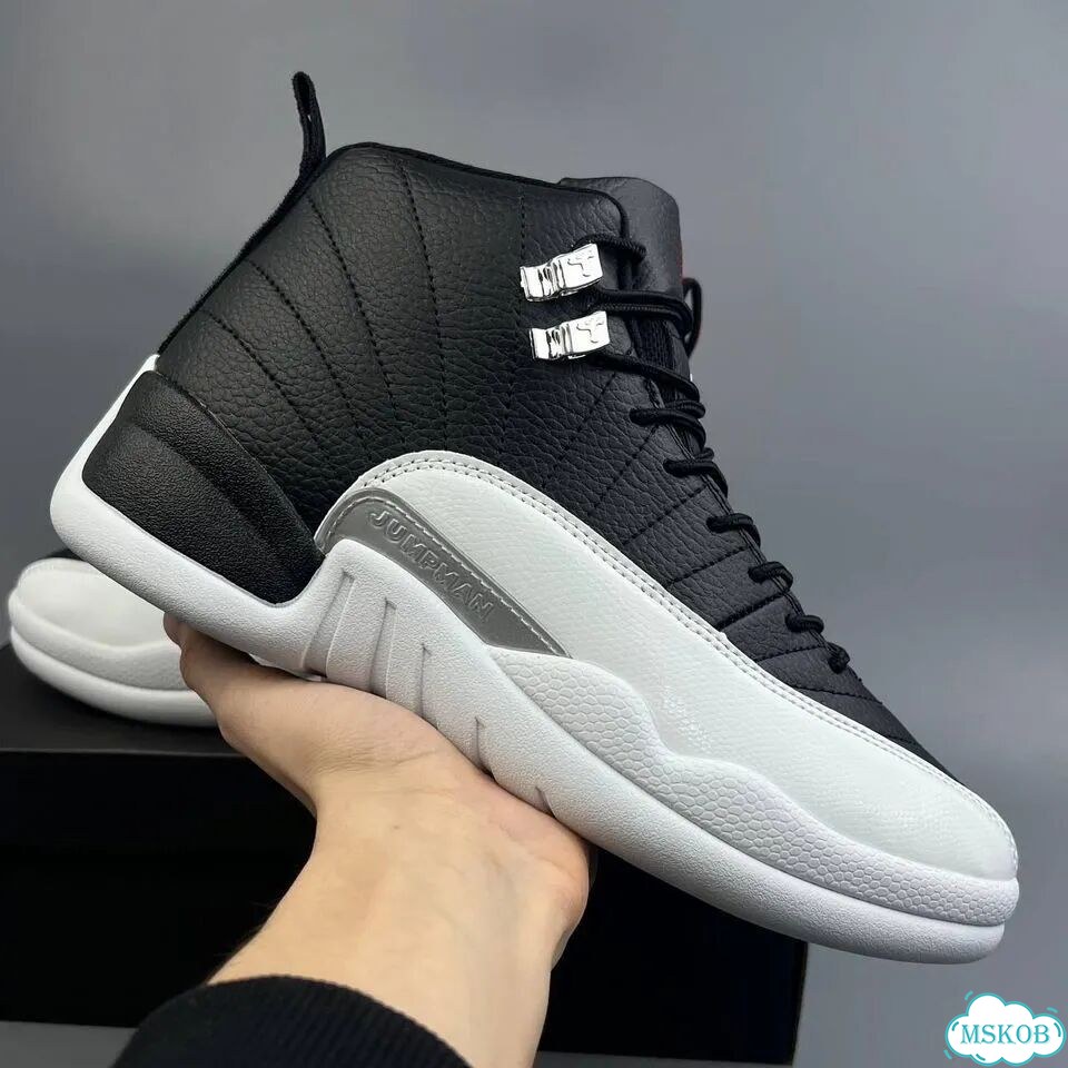 Nike Jordan 12 Black White фото 4