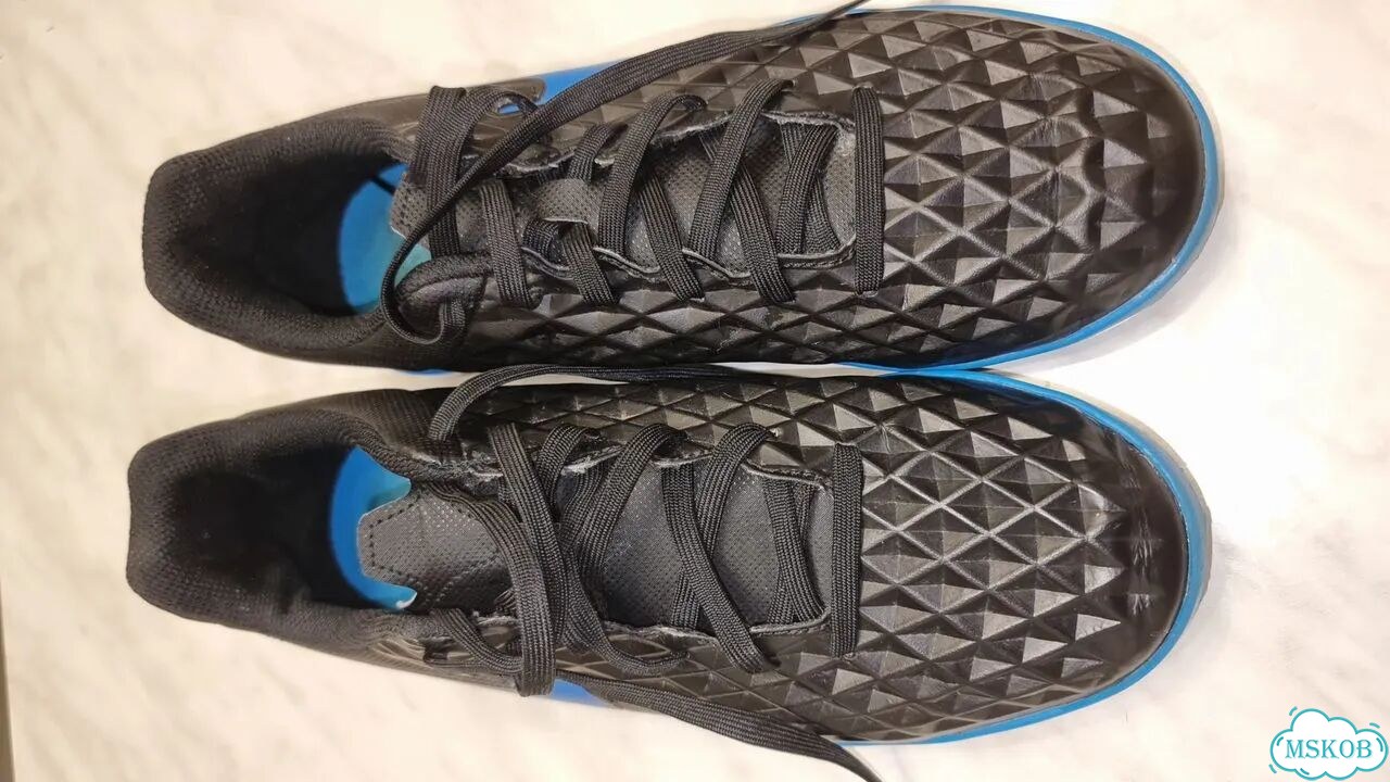 Бутсы футбольные Nike фото 4