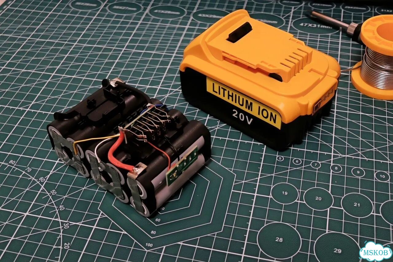 Аккумулятор Dewalt 18V 6Ah (2 штуки) фото 6