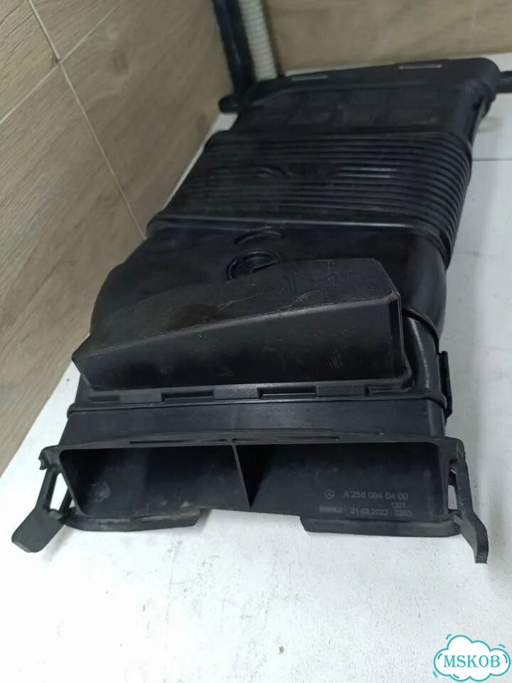 Воздухозаборник Mercedes W223 m256 фото 3