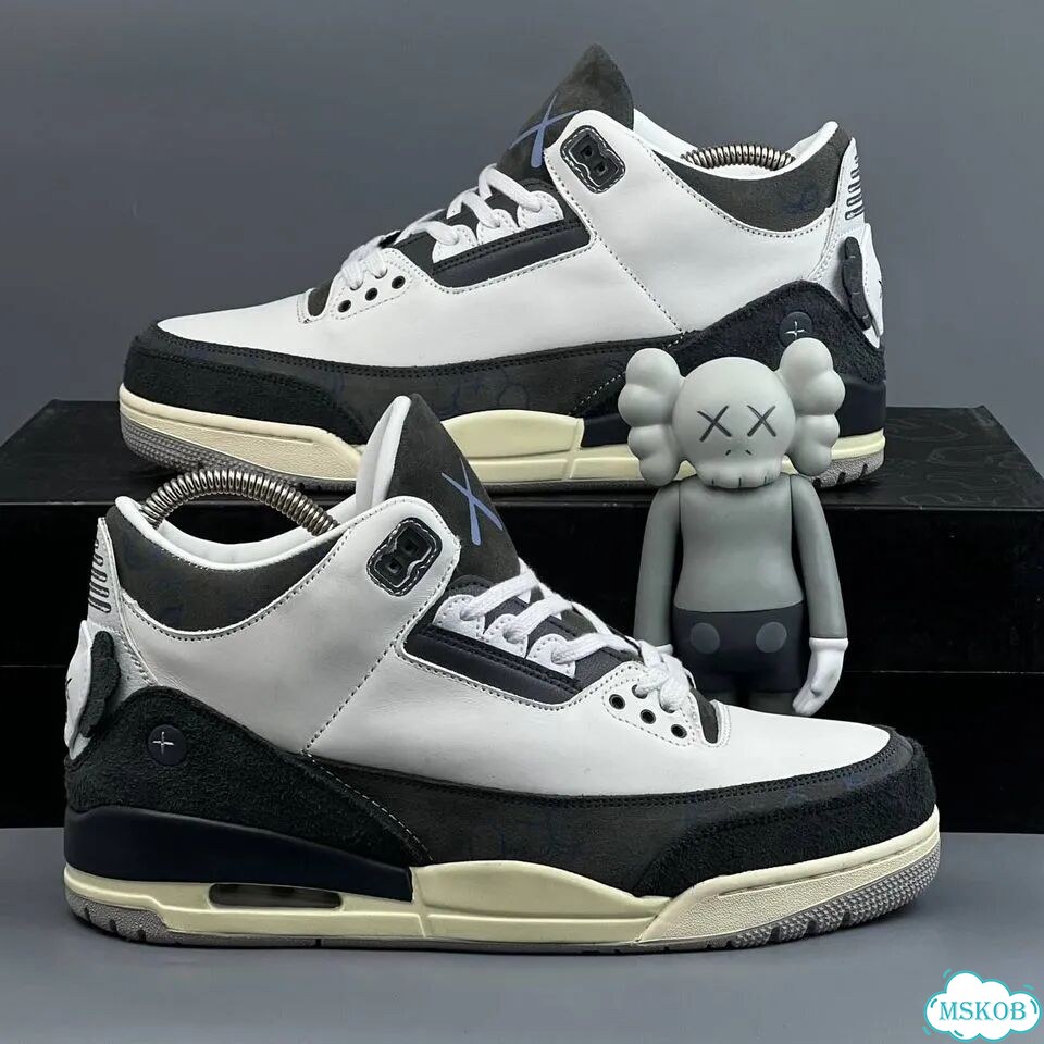 Nike Air Jordan 3 Kaws Black White фото 5