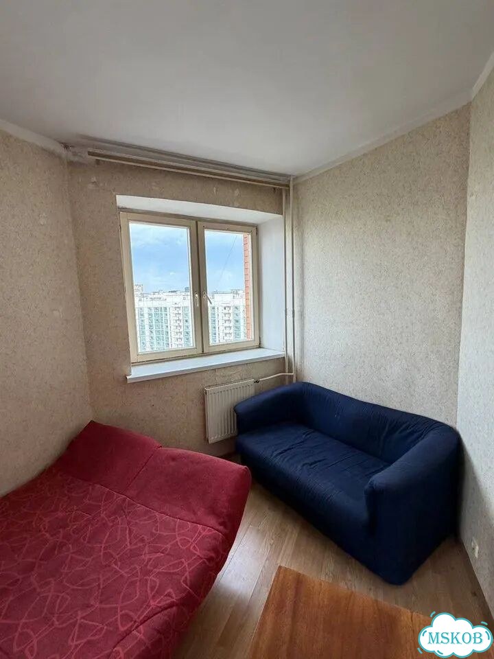 Комната 12 м² в 3-к., 24/25 эт. фото 3