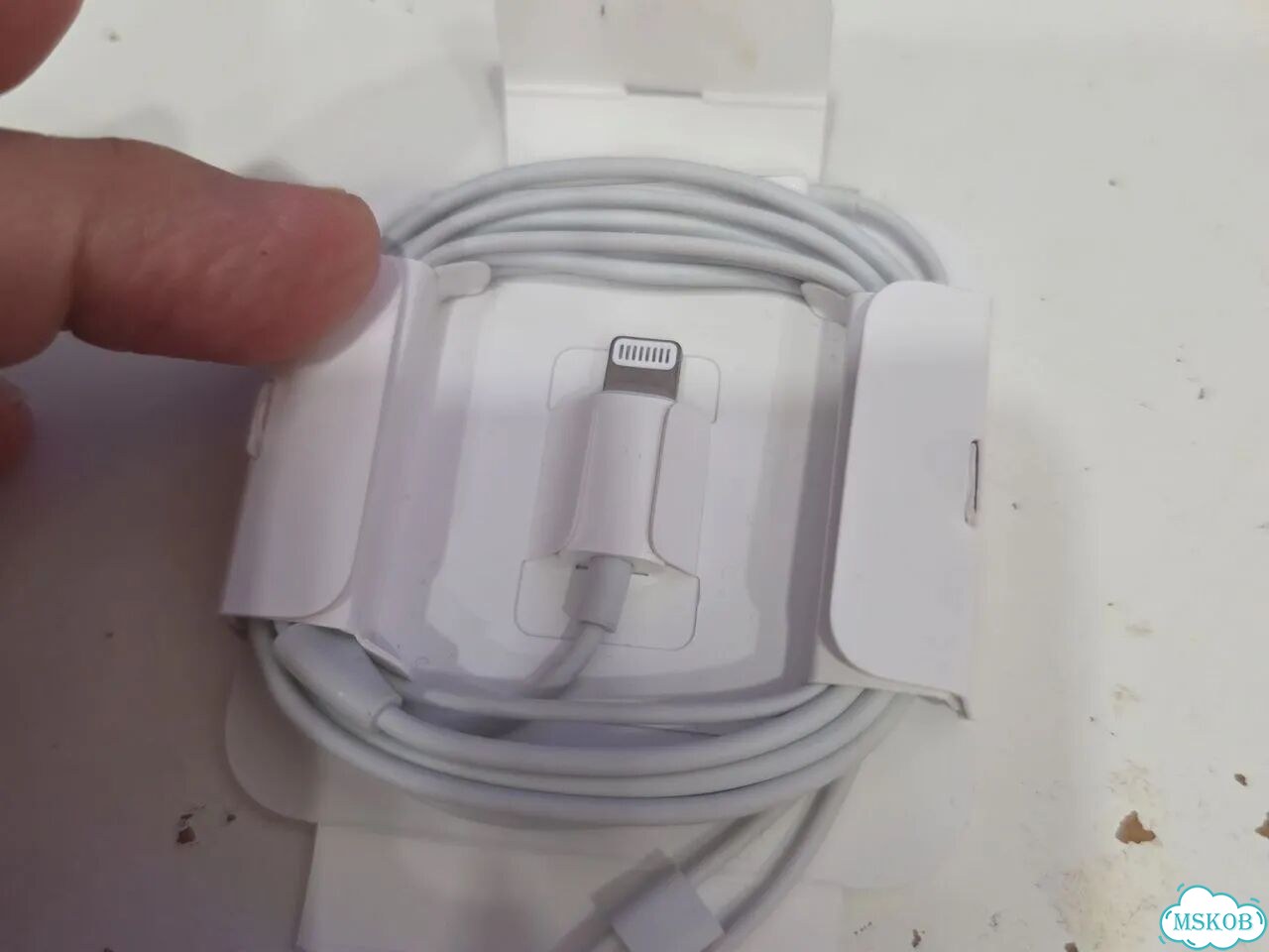 Наушники apple earpods lightning фото 2