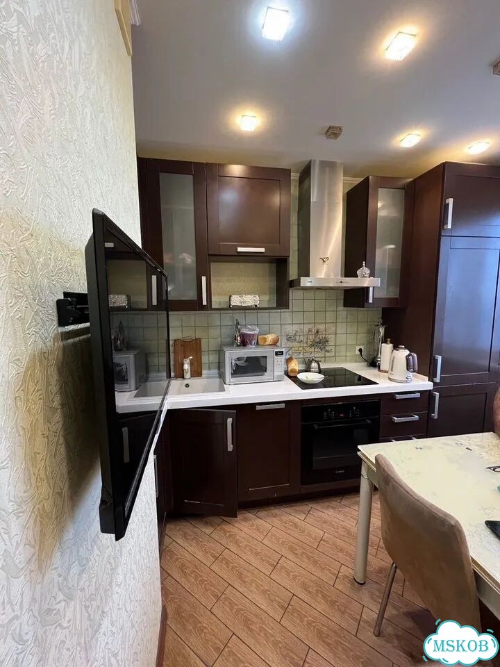 2-к. квартира, 60 м², 13/17 эт. фото 6