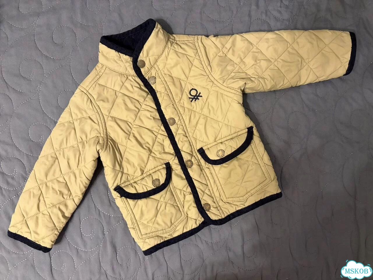 Куртка деьская benetton 86-92 фото 1