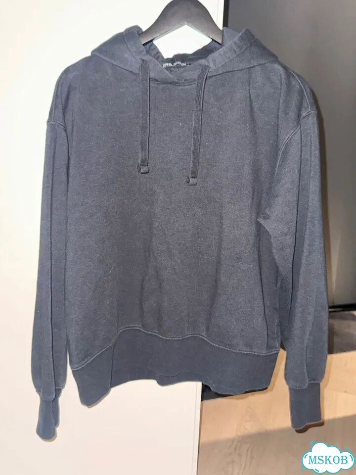 Толстовка Худи Zara черное, базовое фото 4