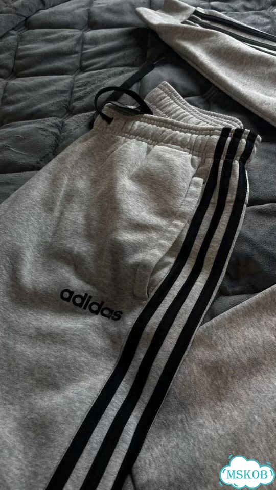Спортивный костюм adidas S фото 2