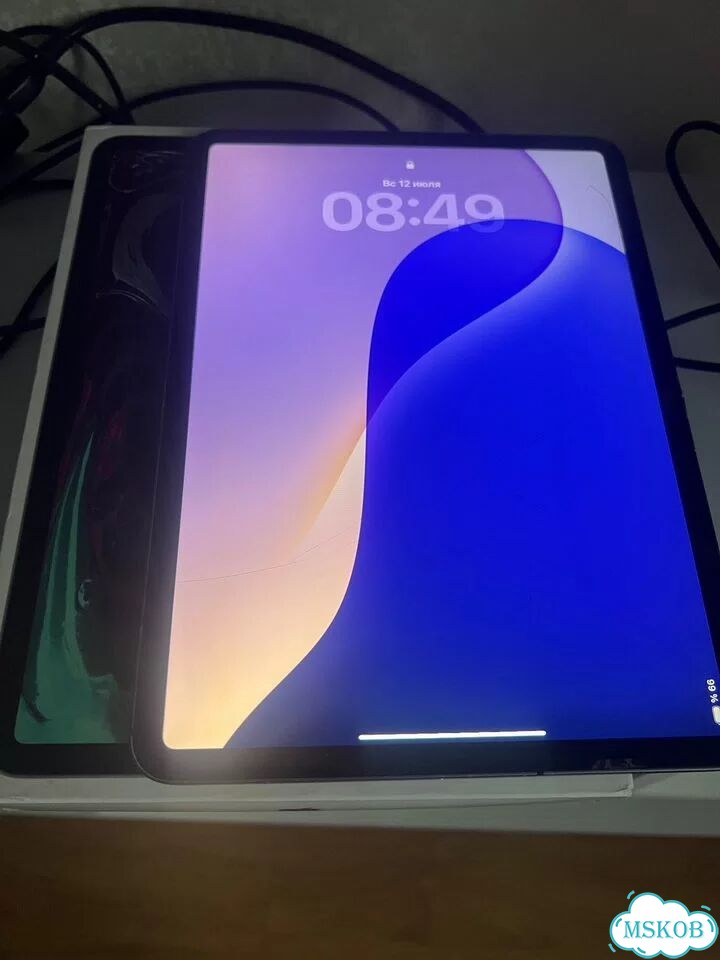 iPad pro 11 2018 64gb Wi FI плюс сим фото 1