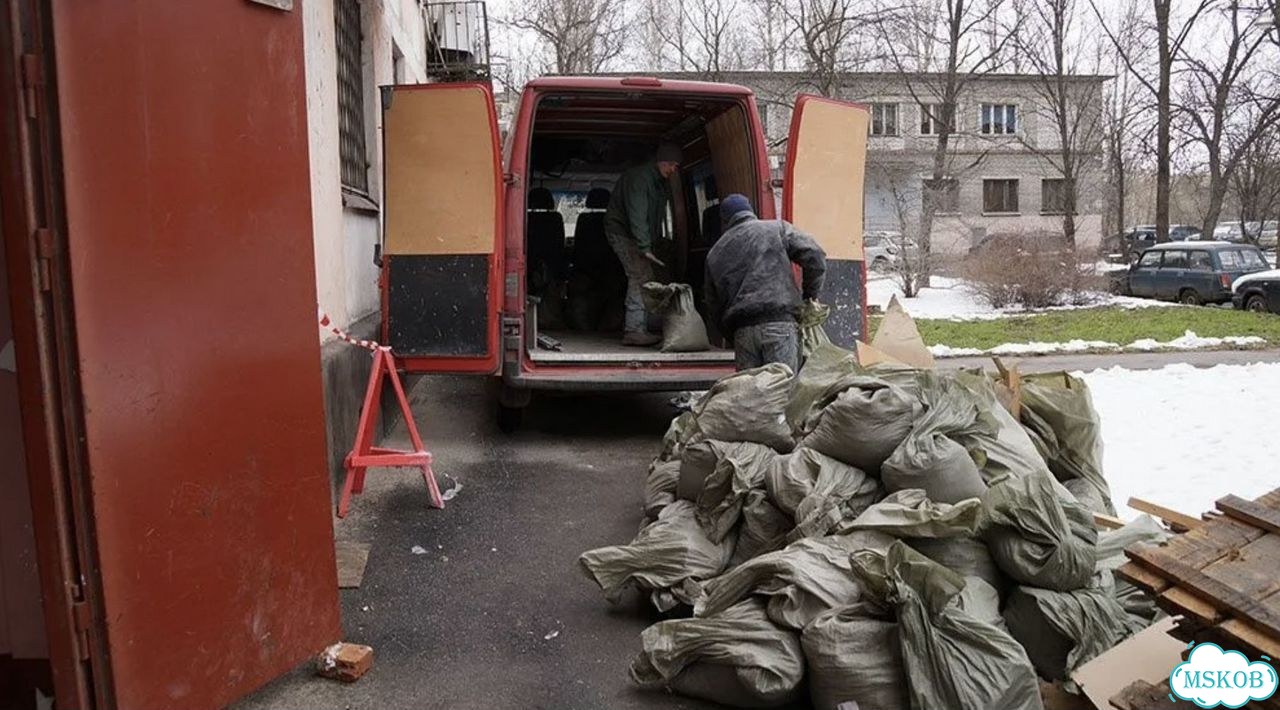 Вывоз мусора в Андреевке фото 2