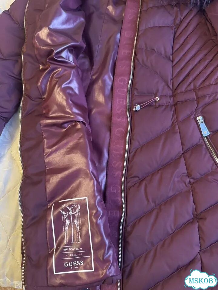 Пуховик guess женский S фото 4